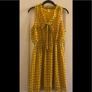 Mustard dress with pussybow- summer casual
